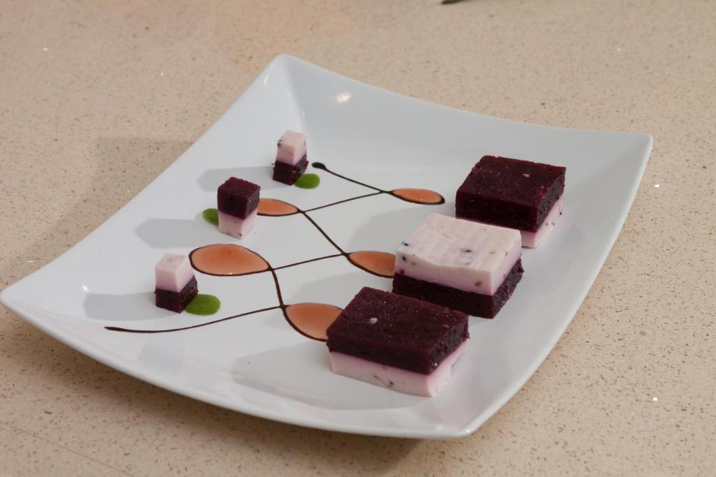 Hotel Hermes อัลบายูเลีย ภายนอก รูปภาพ